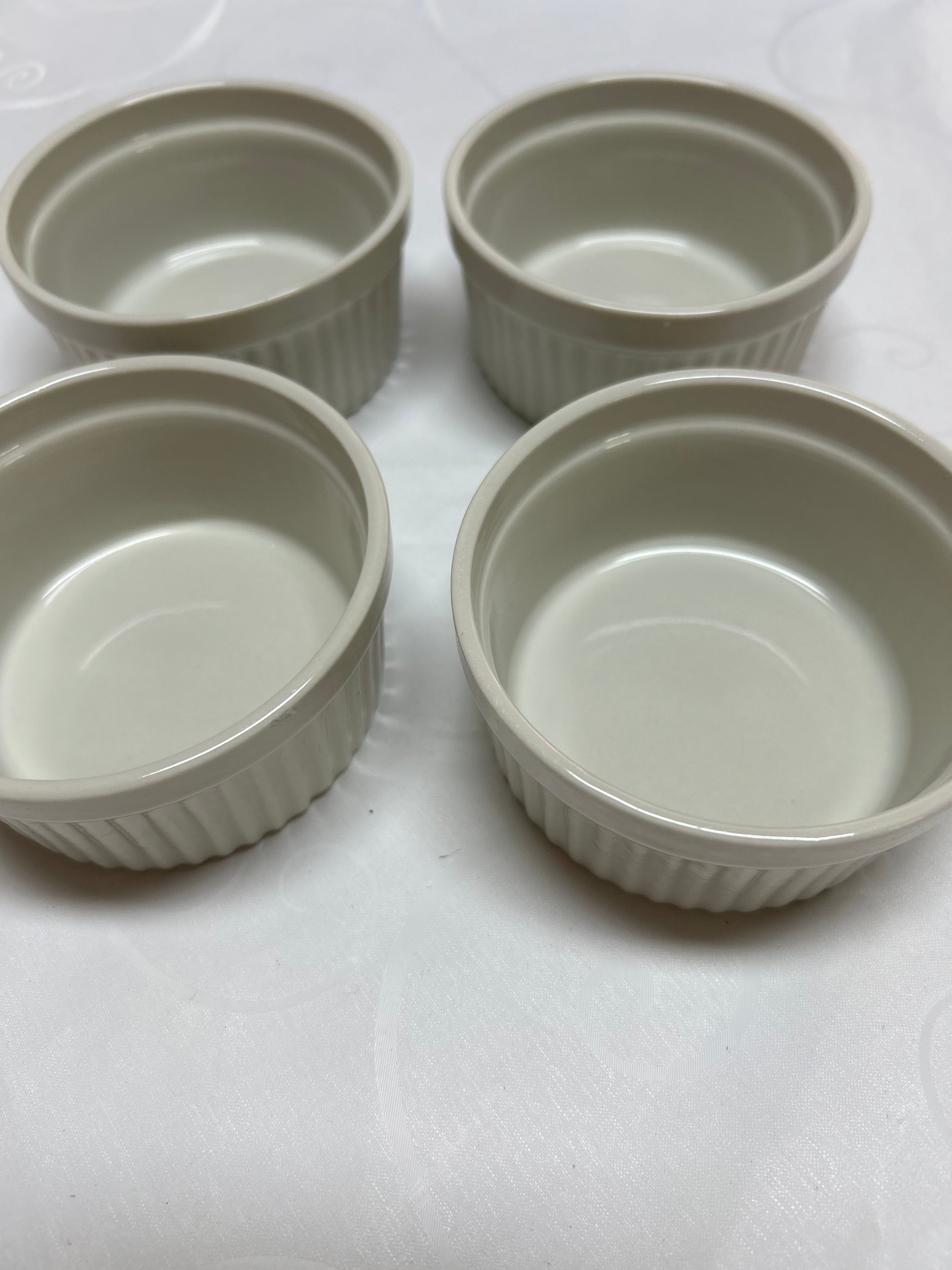 4er Set Porzellan Ramequins Soufflé Förmchen - Creme Ofenfest
