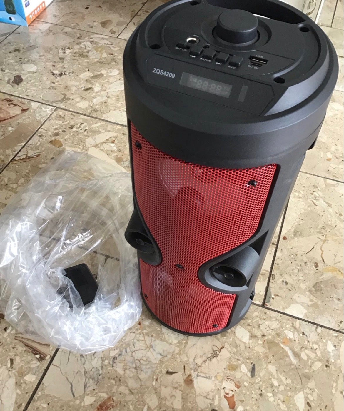 Partybox Bluetooth Speaker - LED - mit Fernbedienung - Neu OVP