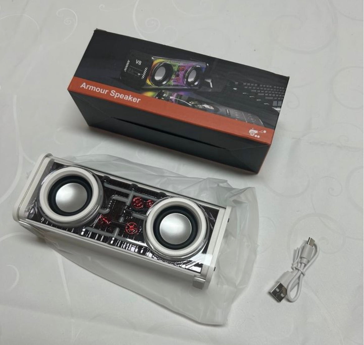 Armour Speaker V8 Bluetooth Soundbar - RGB LED - Neu OVP